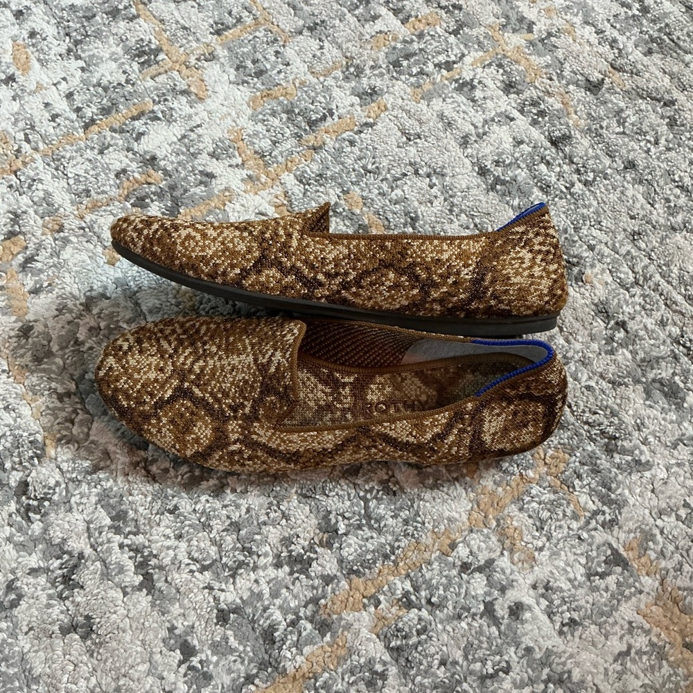 ROTHY’S LOAFER IN BRONZE PYTHON! EUC! SIZE 8 - image 4